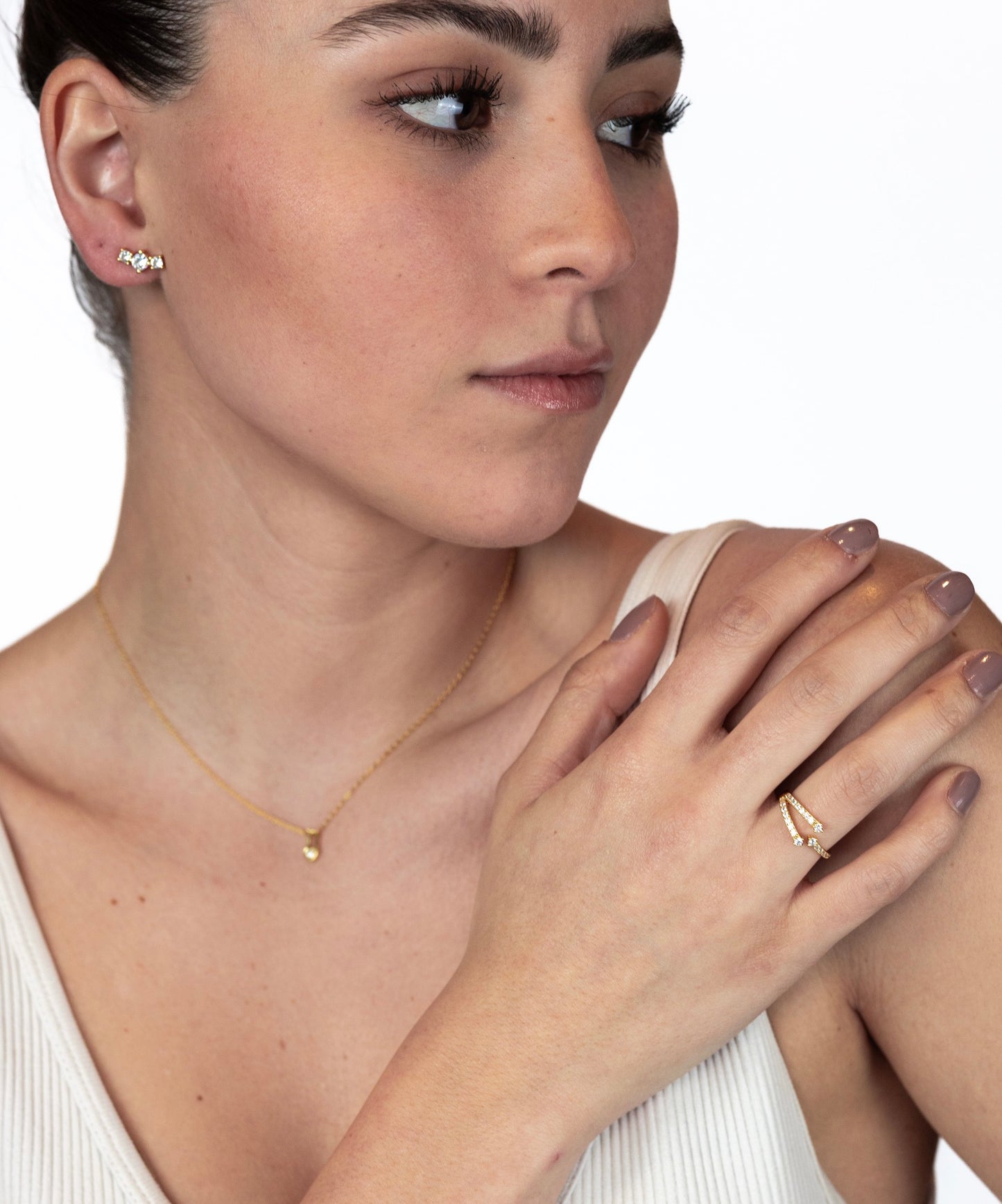 Anillo lineas con zirconias