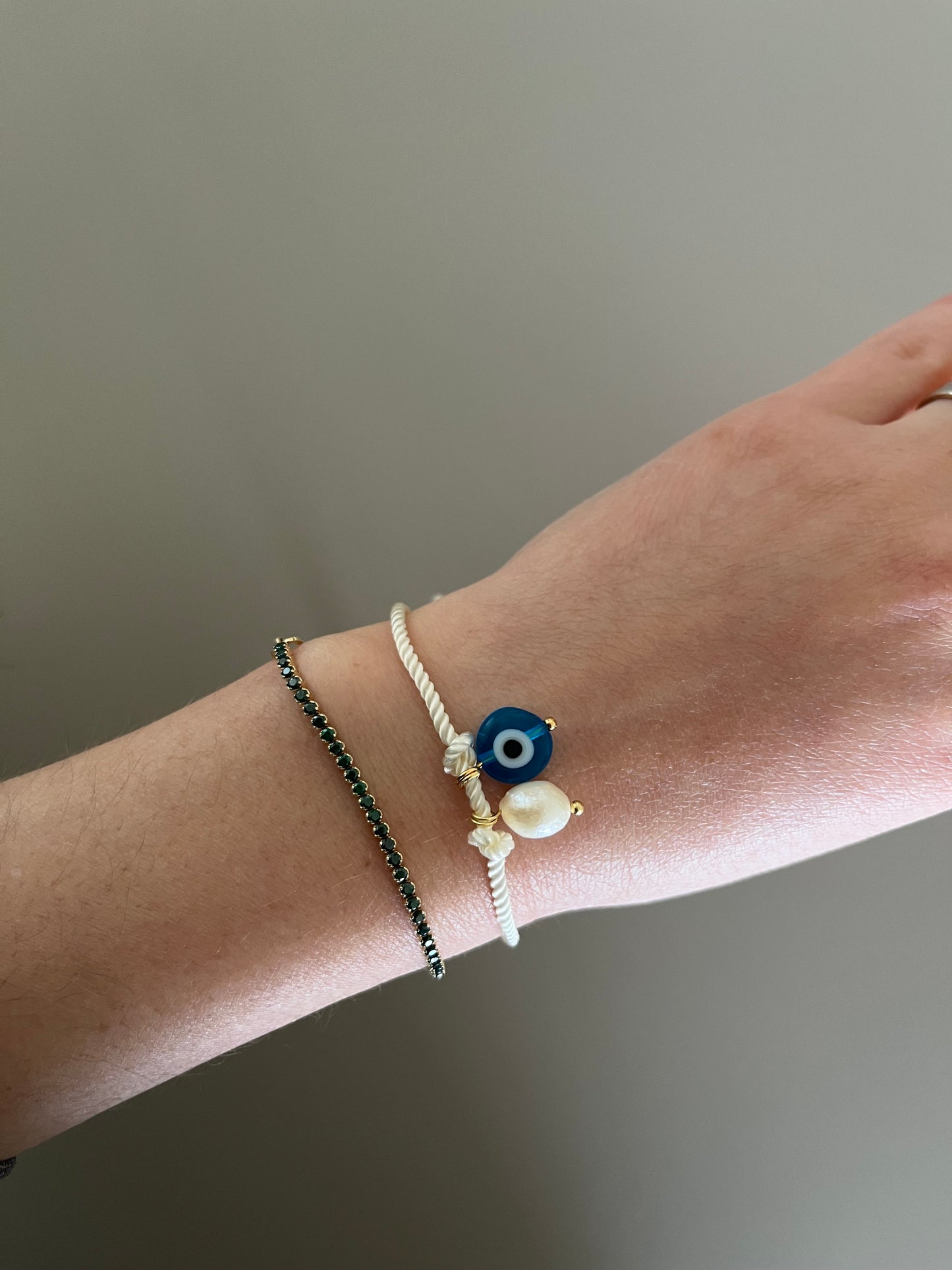 Pulsera de cuerda con ojo