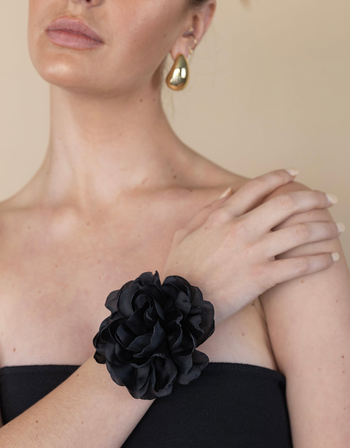 Choker de flor oversized