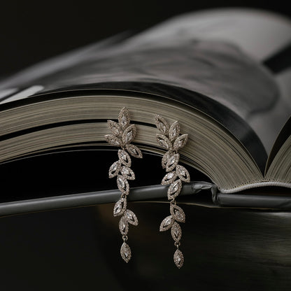 Aretes de hojas largos