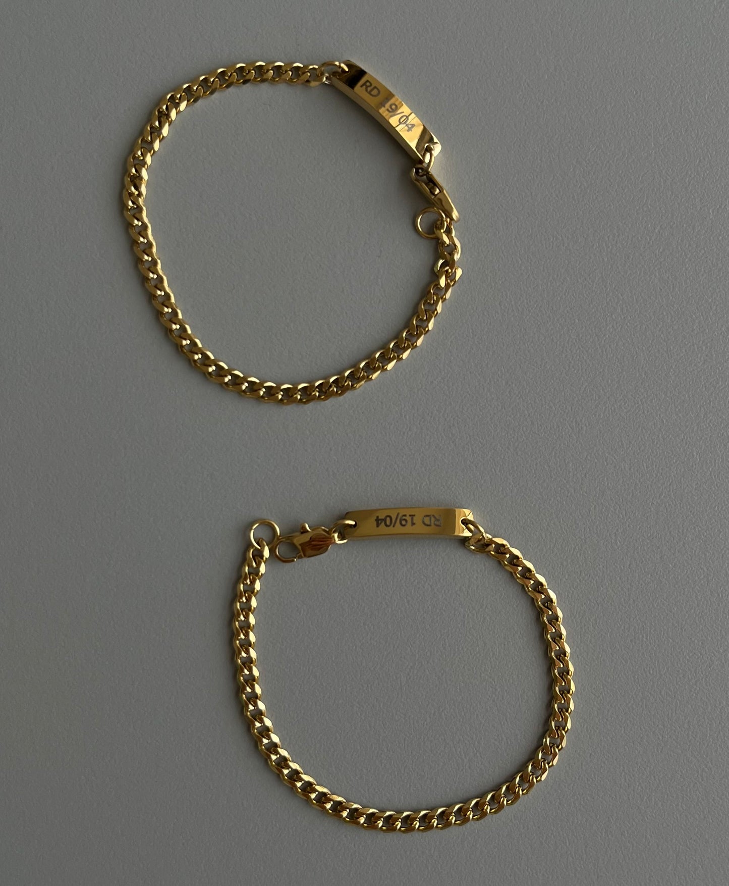 Pulsera cadena con placa