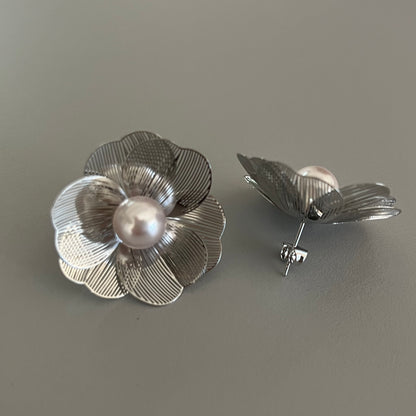 Aretes flor con perla