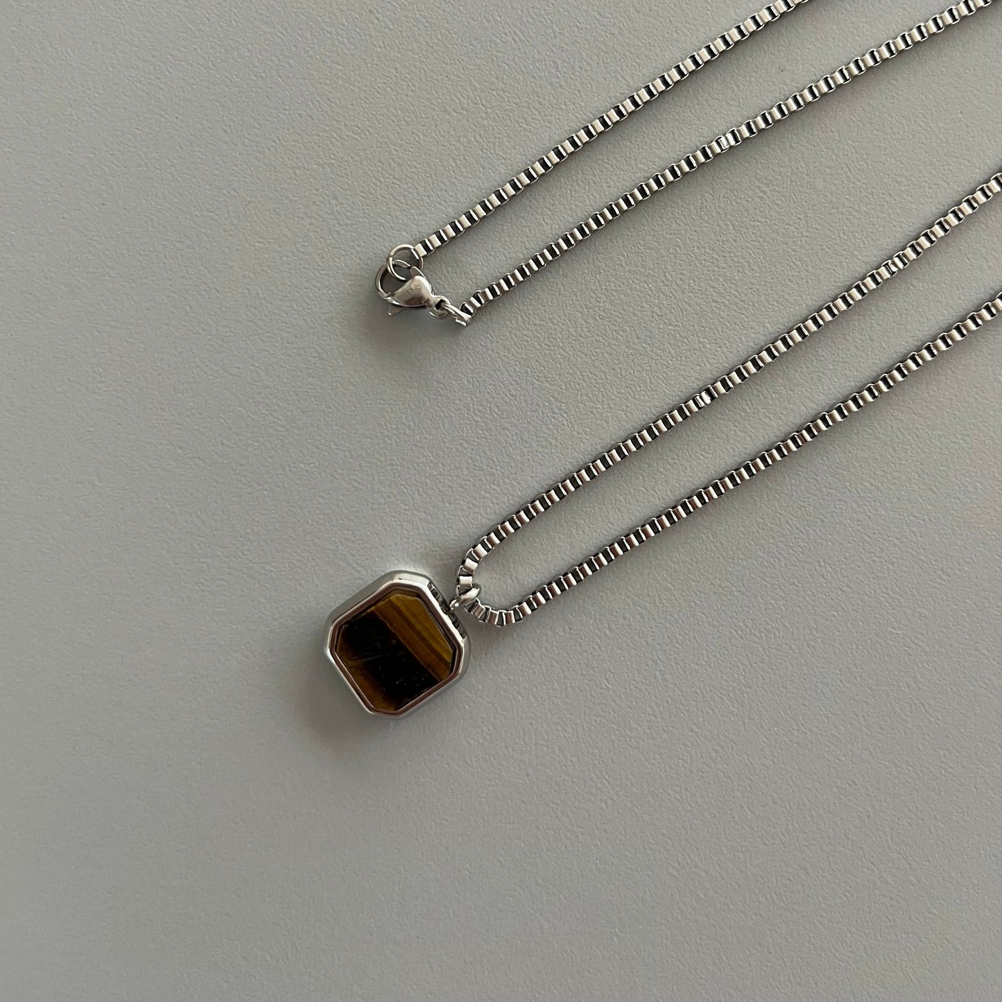 Collar piedra