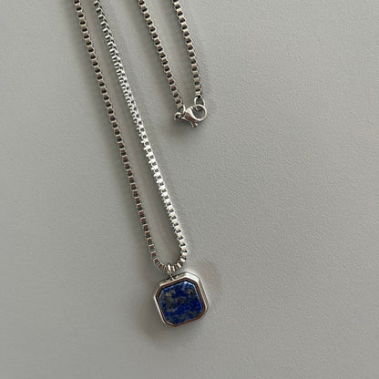 Collar piedra