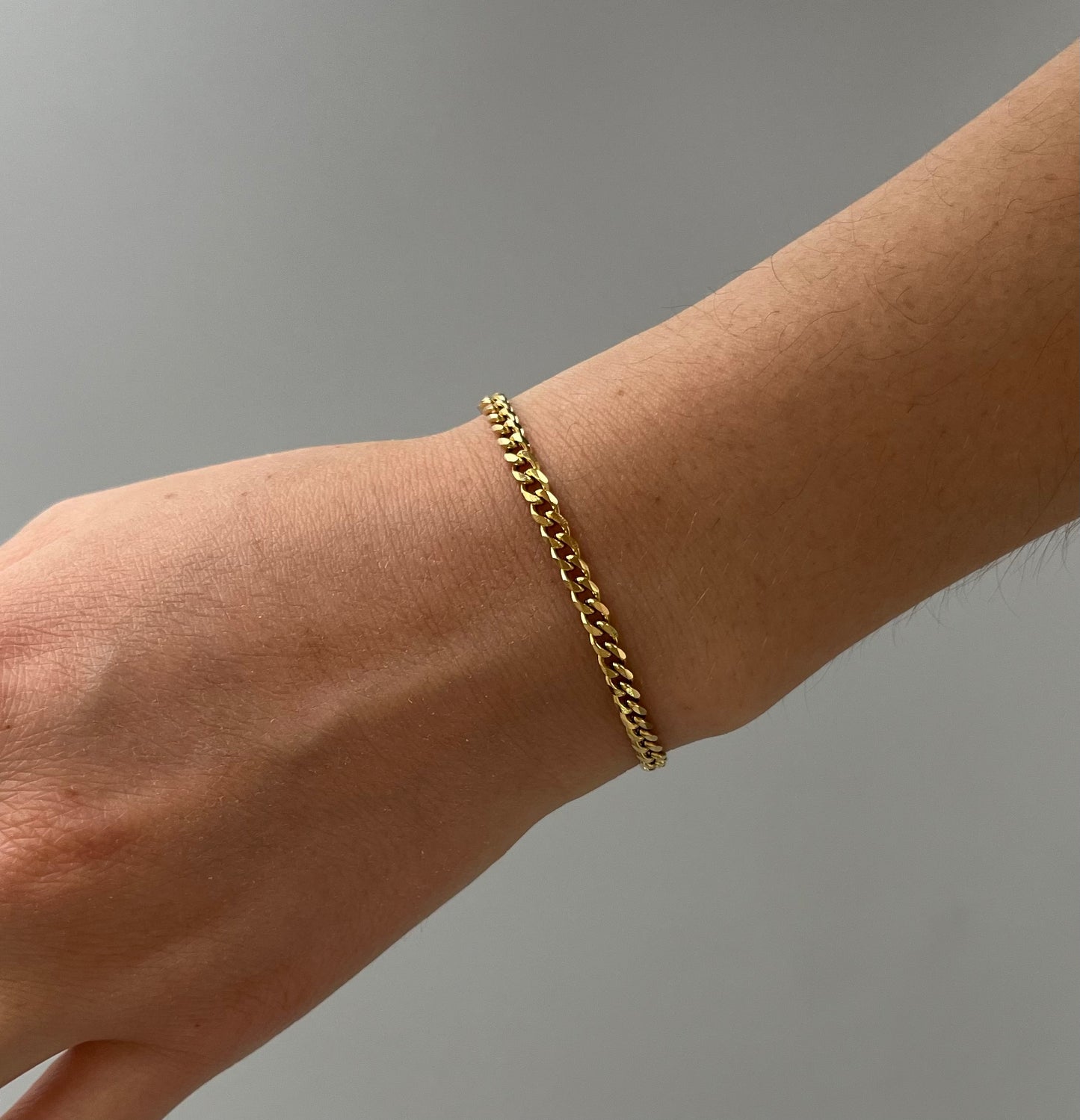 Pulsera cadena con placa