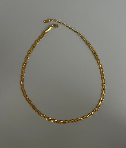 Collar trenzado Hailey