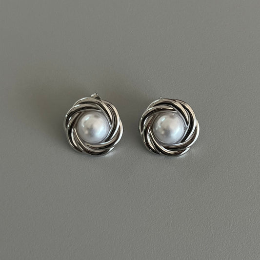 Aretes vintage flor plateada