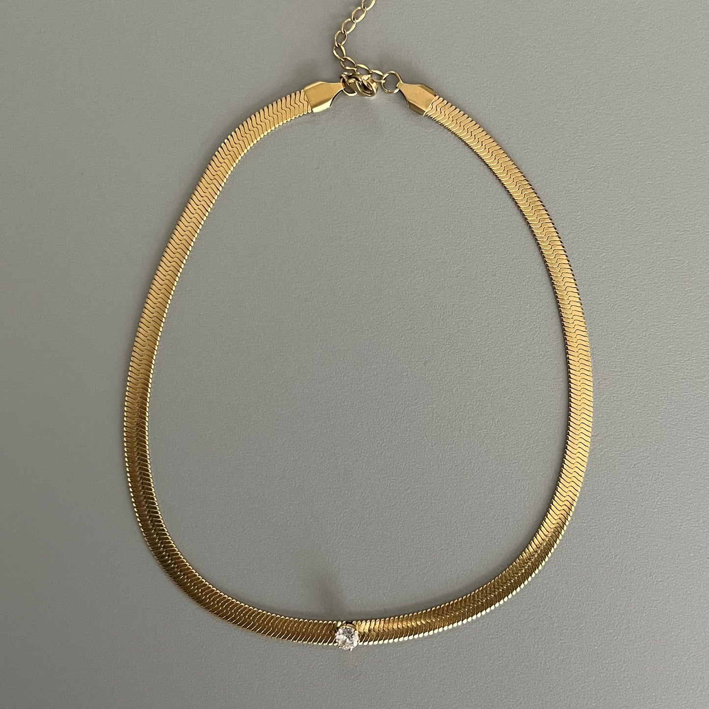 Collar cadena serpiente con zirconia