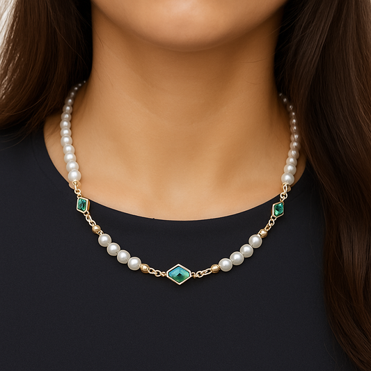 Collar Perlas y Esmeraldas