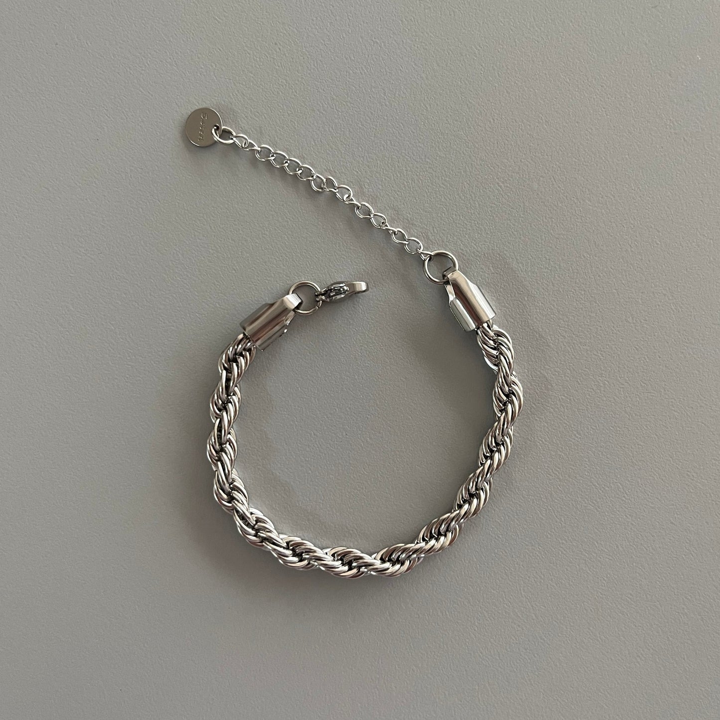 Pulsera cadena torcida
