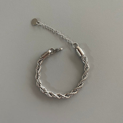 Pulsera cadena torcida