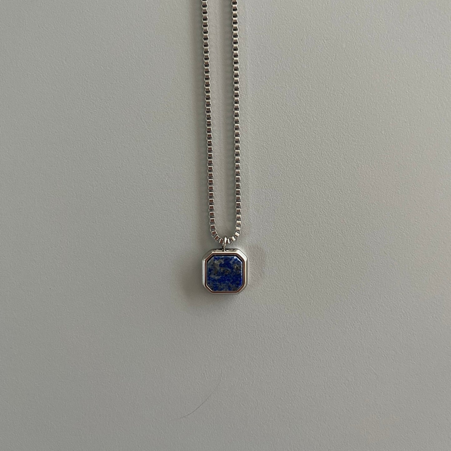 Collar piedra
