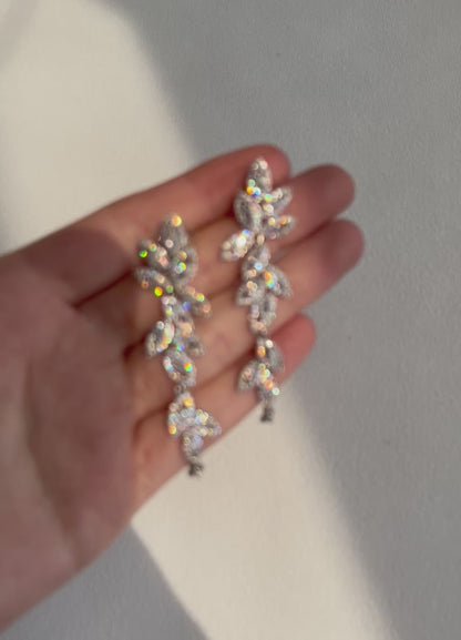 Aretes de hojas largos