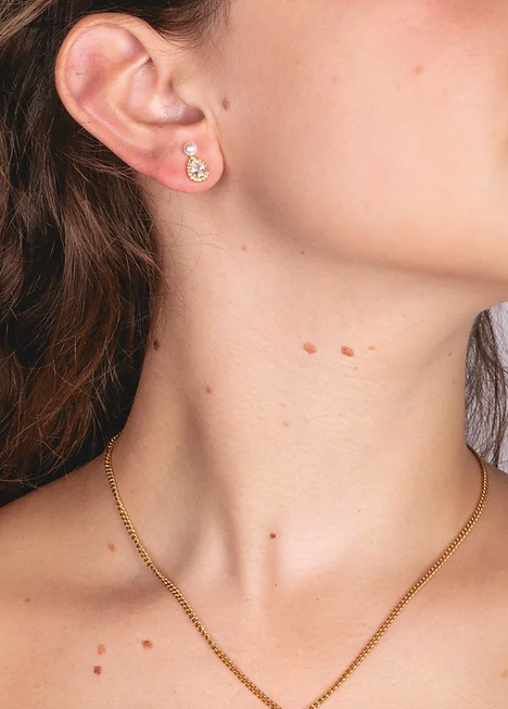 Aretes gota con perla