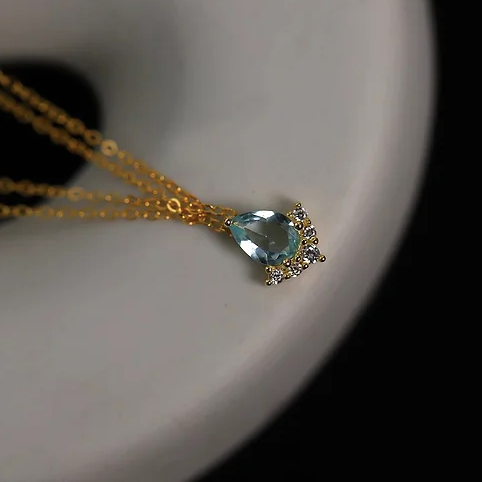 Collar gota turquesa