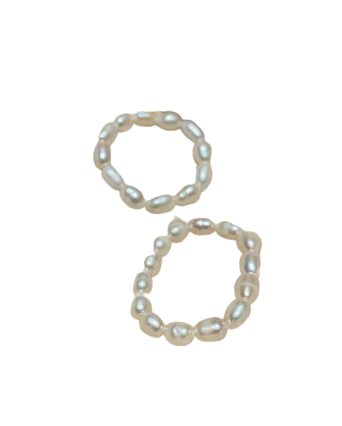 Par anillos de perlas naturales