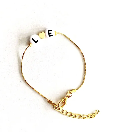 Pulsera con iniciales