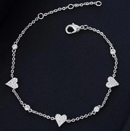 Pulsera con corazones de zirconias